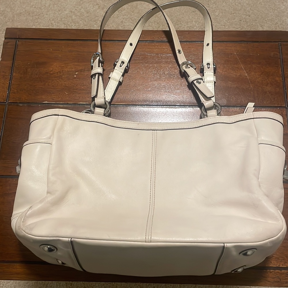 Coach Handbag - White / Leather - Picture 2 of 8